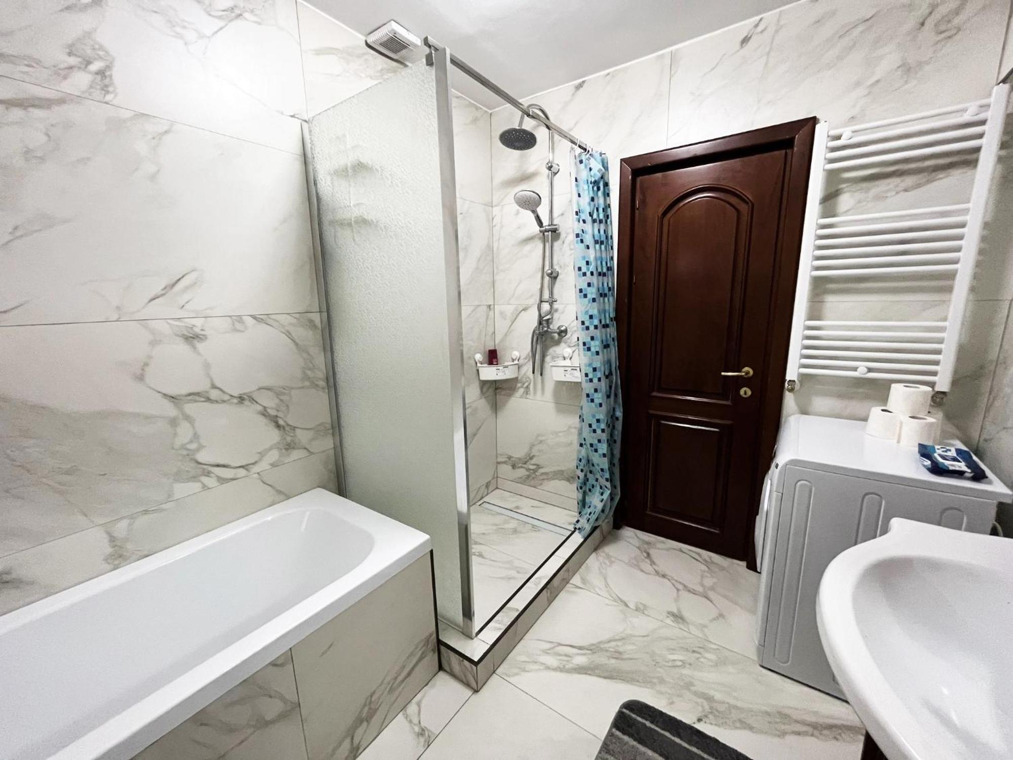 City Center Privat-Sauna Familyconcept Яссы Экстерьер фото